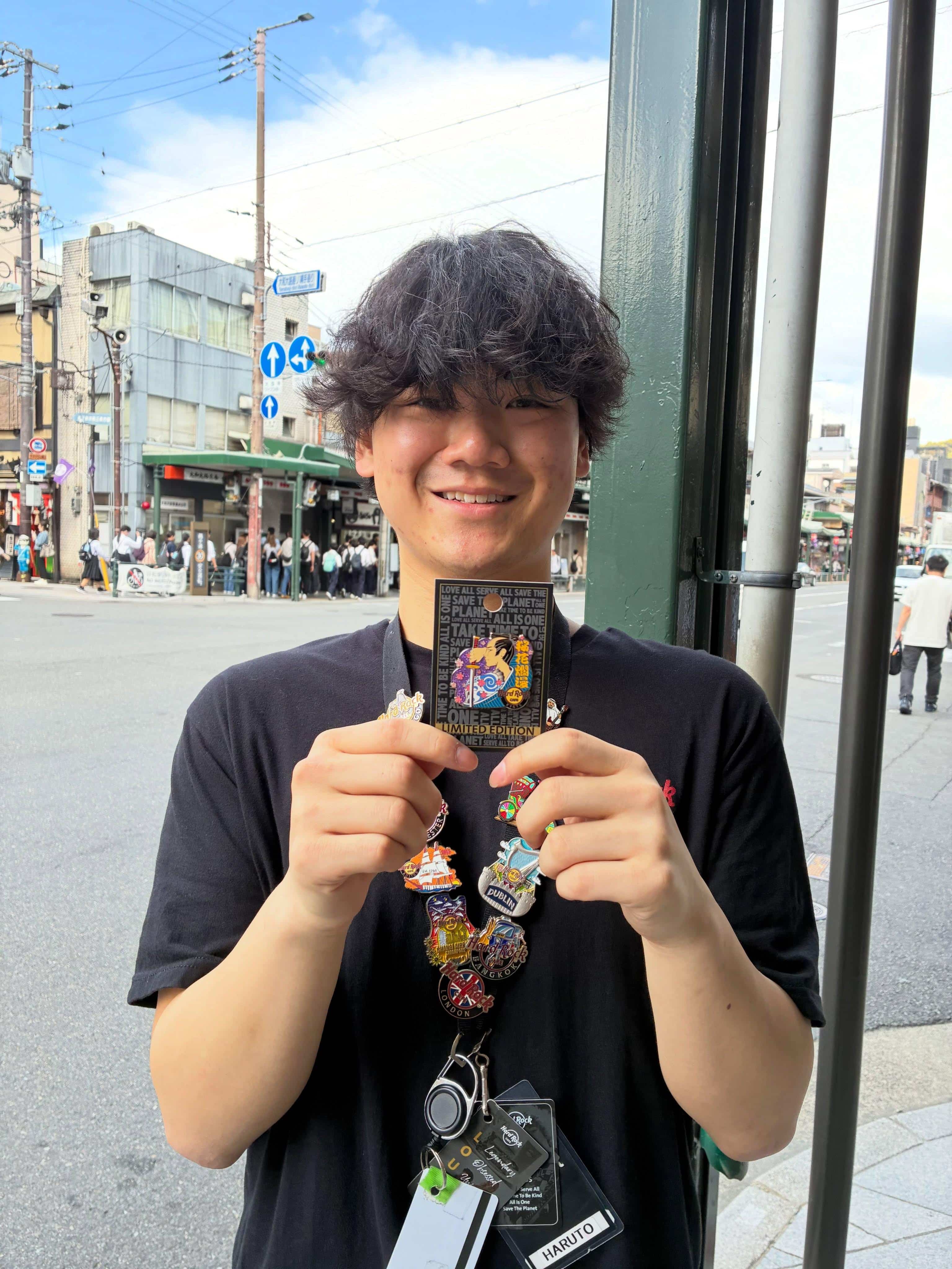 Spring Samurai Pin🌸🔥